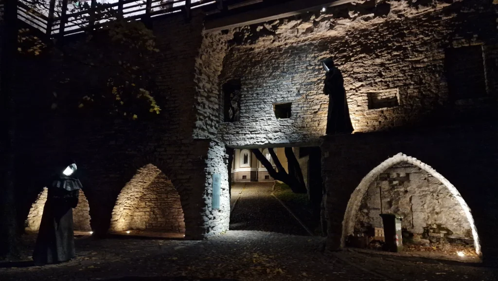 Jardín-del-Rey-Danés-Tallin