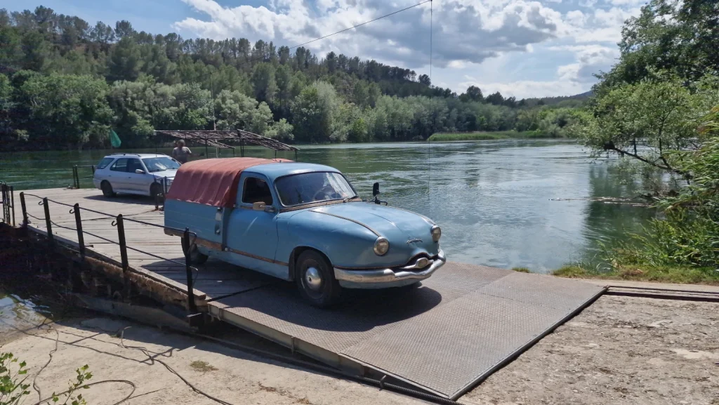 Paso-de-barca-Miravet